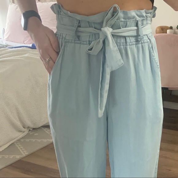 High Rise Flowy Pants - Picture 2 of 4